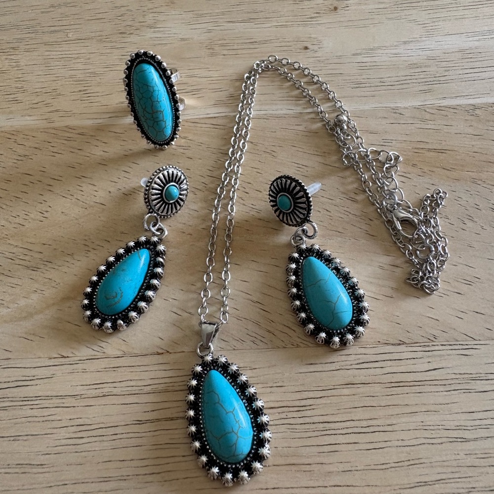 Turquoise Teardrop Necklace - Turquoise Silver-Tone Pendant for Women